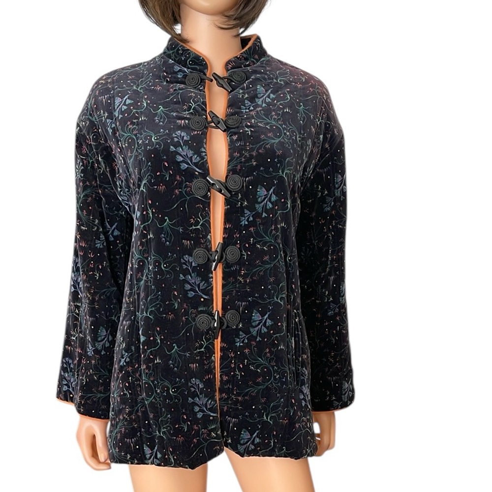 Vintage Bonwit Teller Elegant Black Velvet Jacket with Floral Pattern